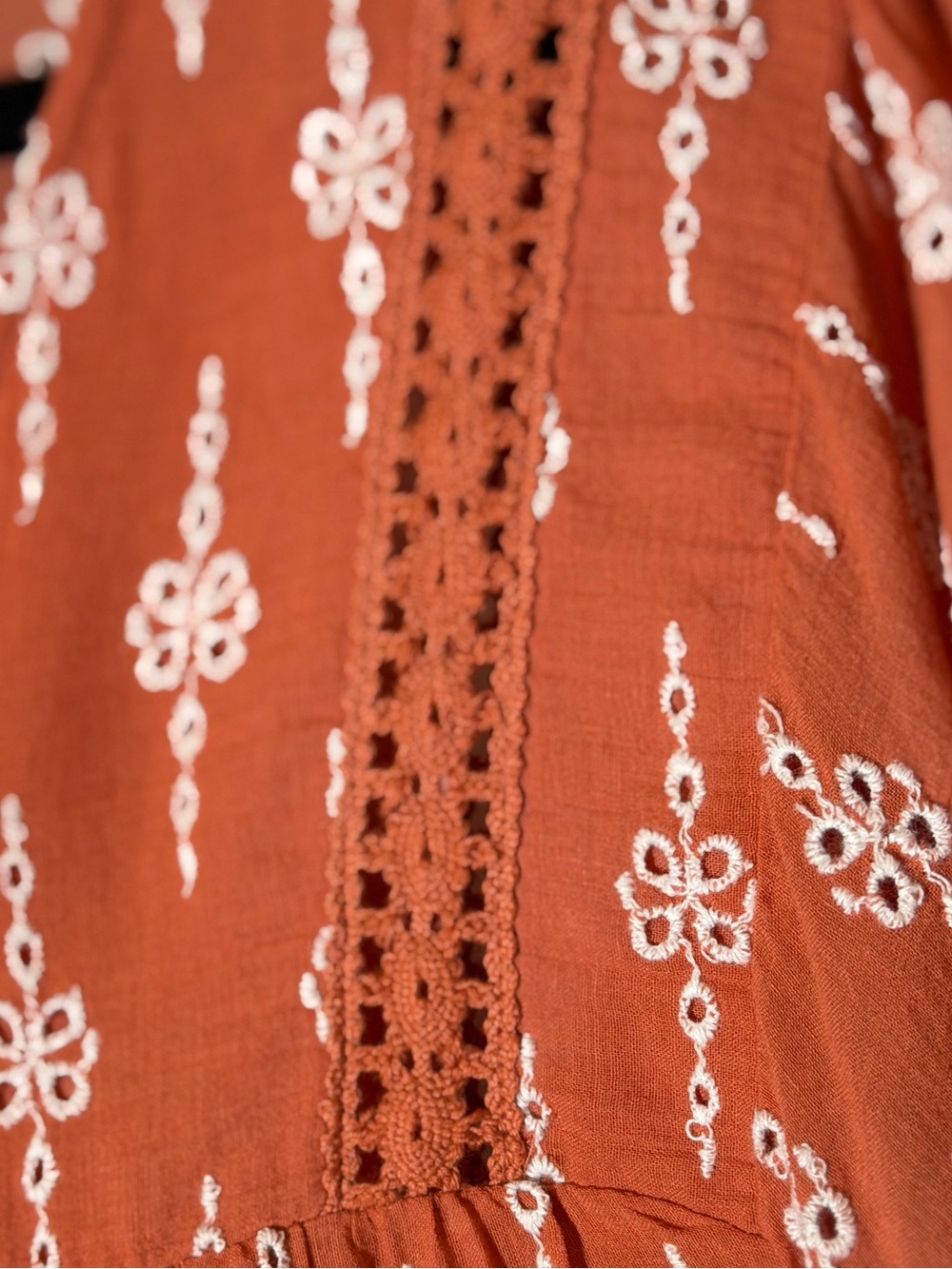 American Eagle~Boho~Terracotta~White Embroidered Eyelet~Lace~Tunic Top~Size LG/G - Picture 10 of 16
